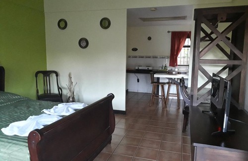 Cacique Hotel | Dos Palmas Studio Apartments