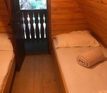 Zelezniki Ski Chalet | Dotik gozda