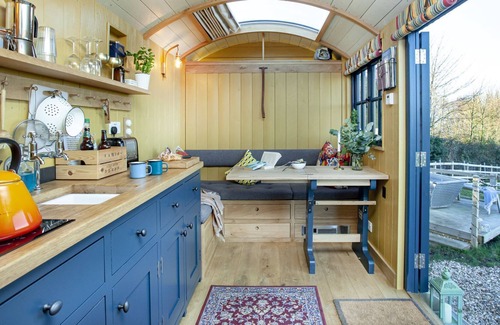 Fiddington Cabin | Dotty's Hut, Old Rectory House