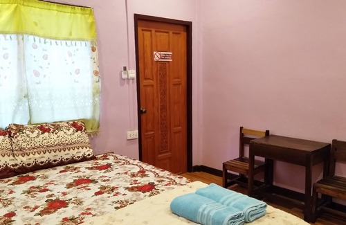 Si Maha Phot Hotel | Douangjinda Resort