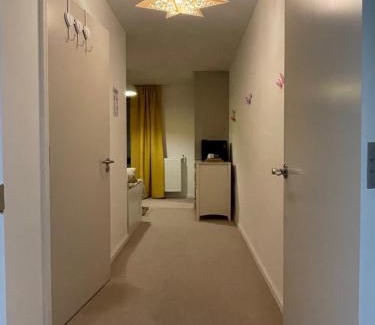 Sudbury House | Double Bedroom with En-Suite