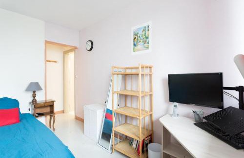 Petit-Ivry House | Double bedroom with share bathroom, in Paris area