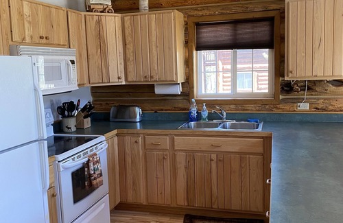 Dubois Cabin | Double D Mountain Escape Family Cabin Close to Yellowstone!