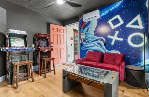 Lower Grand Lagoon Apartment | Double Dare 2 Pools Golf Grill Bar Games Nr Beach
