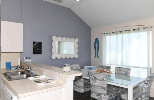 Acapulco Village House | Double Decker-Ocean View, Multiple Decks, Short Walk to Beach!