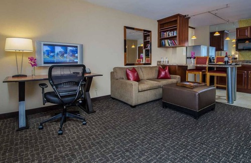 Connecticut Ave - K Street Hotel | Double Double Suite w/Kitchen at Beacon Hotel & Corporate Quarters