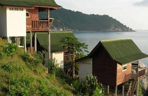 Baan Tai Cottage | Double Fan Bungalow with Ocean View