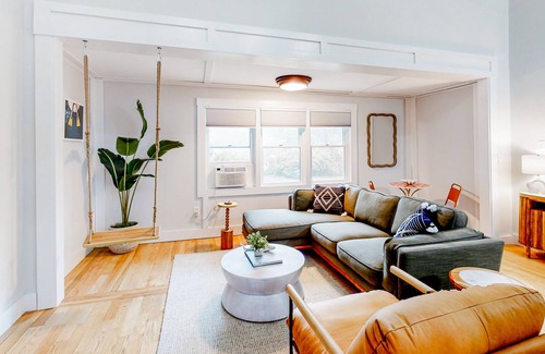 York Harbor House | Double Nubble Beachhouse | Nautical-themed house in York with a private pool
