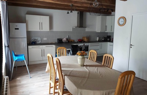 Les Champs-Geraux House | Double or Twin-Shared Bathroom-Courtyard view