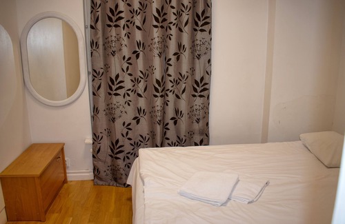 Old Town House | Double or Twin Room with Shared Facilities
