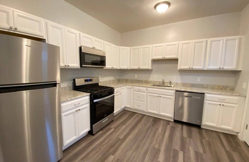 Oneonta Apartment | Double Play Apt 2 - All Star Baseball Rentals