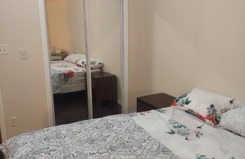 Jersey City House | Double queen room 6 minutes walk to Penn station NYC EWR