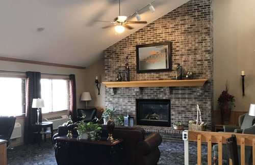 Thorp House | Double Queen Room at FairBridge Inn & Suites Thorp