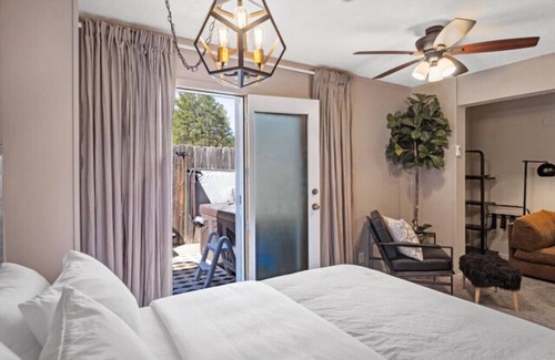 Rapid City Bed & Breakfast | Double Queen Suite 3 - Black Forest Inn Bed and Breakfast