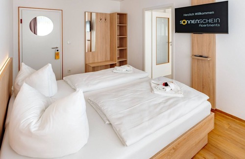 Heilbad Heiligenstadt Apartment | Double room with private corridor bathroom/Iberg view - Sonnenschein Hotel & Apartments