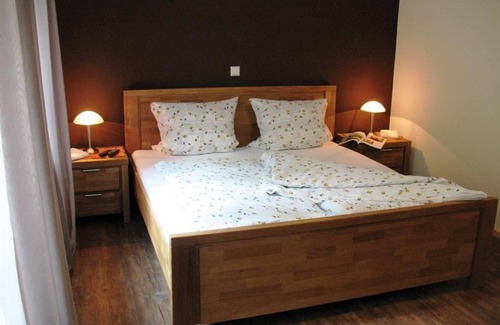 Leinsweiler Bed & Breakfast | Double Room 2 - Gästehaus Erlenwein