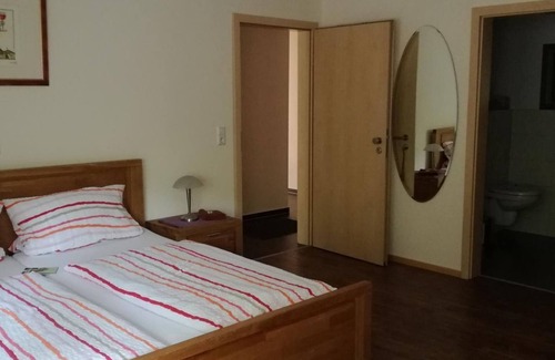 Leinsweiler Bed & Breakfast | Double room 3 - Gästehaus Erlenwein
