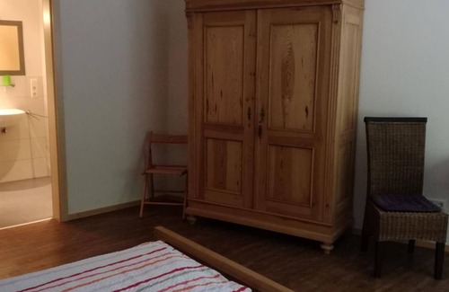 Leinsweiler Bed & Breakfast | Double room 3 - Gästehaus Erlenwein