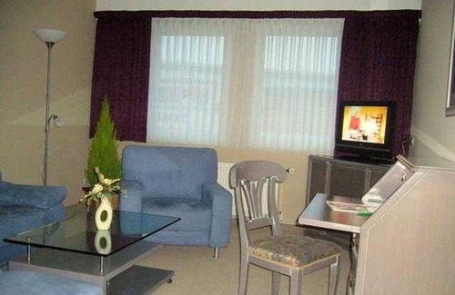 Sangerhausen House | Double Room 3 - Rosen-Hotel Sangerhausen