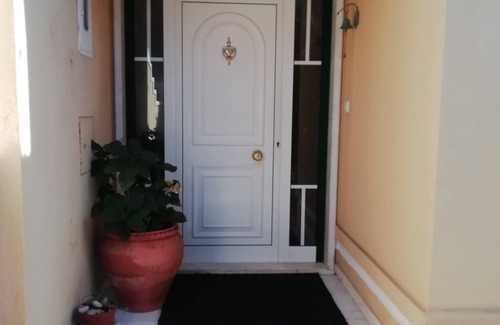 Albarraque Apartment | Double Room 4 At Albarraque, Sintra With Balcony