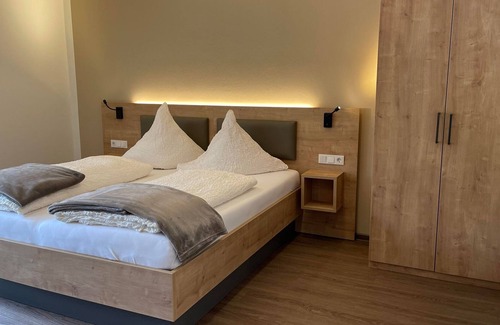 Wolf Cottage | Double room 4 - Gäste- und Weinhaus Haus Schatzgarten