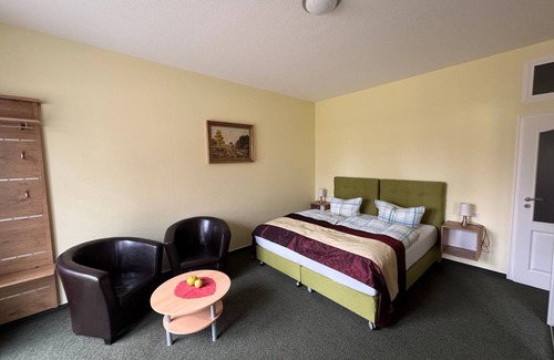 Forst Bed & Breakfast | Double room 6 - Bed & Breakfast am Waldgürtel