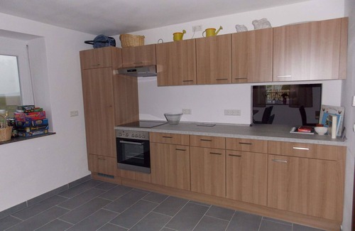 Rottingen Apartment | Double room (approx. 25sqm) with comfortable box-spring bed