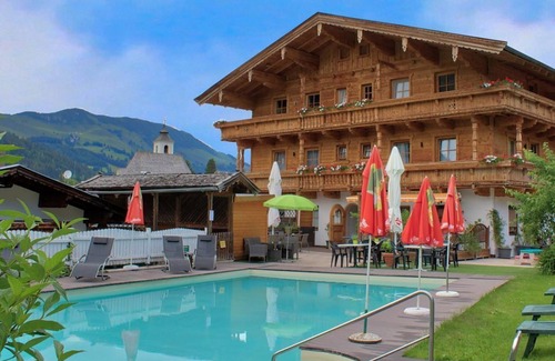 Aschau bei Kirchberg House | Double Room Mountain View with Balcony - Hotel Aschauer Hof