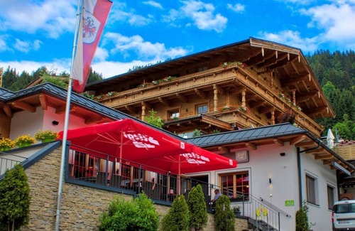 Aschau bei Kirchberg House | Double Room Mountain View with Balcony - Hotel Aschauer Hof