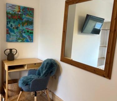 King's Lynn House | Double Room at Minster Cottage