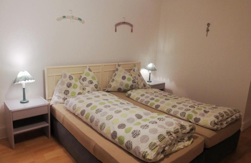 Darligen House | Double room, bathroom & parking by Interlaken