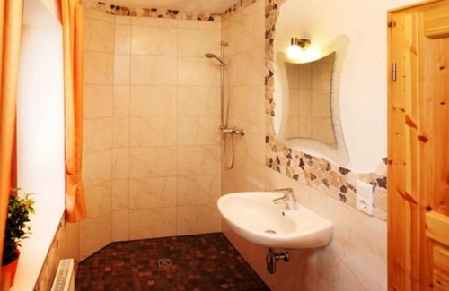 Lautertal Cottage | Double room 33 - Gästehäuser Am Nibelungensteig