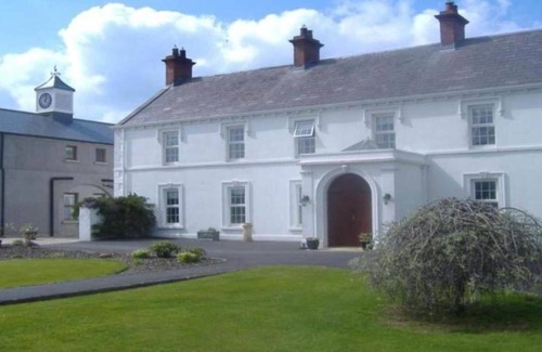 Craigavon Apartment | Double Room ensuite near Hillsborough Palaces