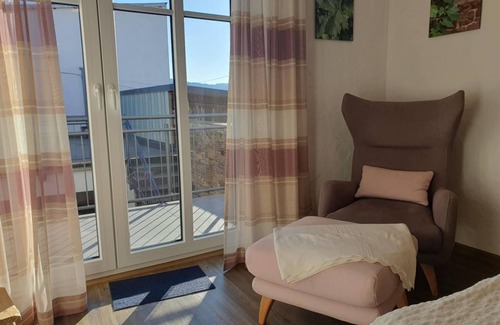 Alken Apartment | Double room "Hunnenstein" with balcony - accommodation in the Brandgasse