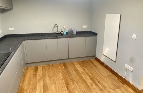 Sennen Apartment | Double room in my apartment by the beach