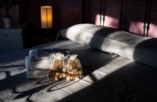 Jonadi Bed & Breakfast | Double Room in private villa with garden and terrace near Tropea