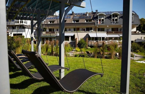 Meerfeld House | Double room "Maarblick" shower/WC/balcony - NaturPurHotel Maarblick