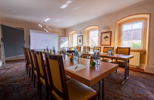 Neckarzimmern House | Double room main building with balcony and forest view - Hotel-Restaurant Burg Hornberg