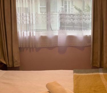 Bucklands Beach Bed & Breakfast | double room