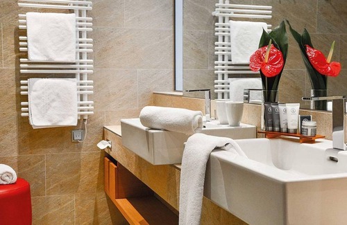 Kaprun Hotel | Double room Panorama Deluxe DBL non ref - TAUERN SPA Zell am See-Kaprun