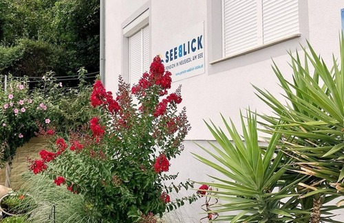 Neusiedl am See Apartment | Double room, shower, WC, balcony - Pension Seeblick Latzko