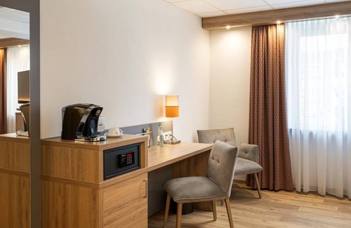Neuwied House | Double room, shower and bath, toilet, non-smoking - food hotel Neuwied