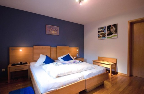 Reifferscheid Bed & Breakfast | Double Room Shower/WC - Gästehaus Im Tal 18