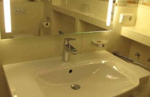 Saarlouis Apartment | Double room, shower, WC, 1 bedroom - Haus Anna