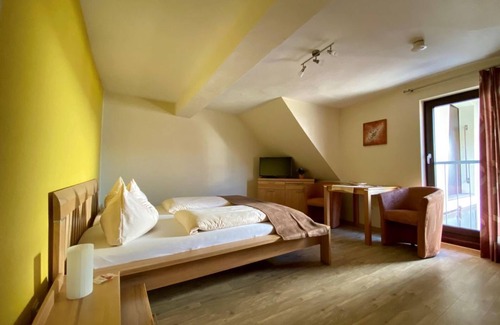 Bad Kreuznach District Bed & Breakfast | Double Room Shower/WC - Winery Funck-Schowalter