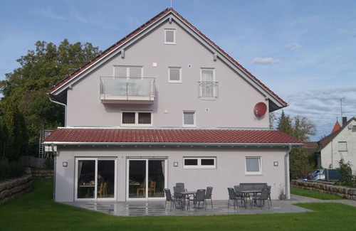 Obersulm Apartment | Double room spring - Winzerhof am Schlierbach