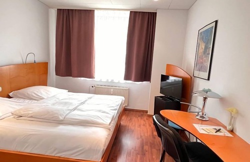 Dietzenbach House | Double room Superior - Mainstreet Hotel