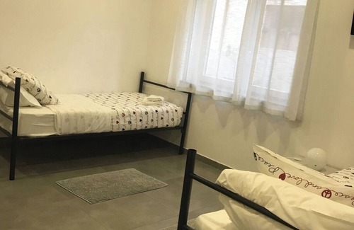 Arvore House | Double Room w/2 single beds and Pool by HostWise Arvore