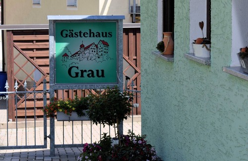 Egloffstein Apartment | Double room with balcony - Gästehaus Grau