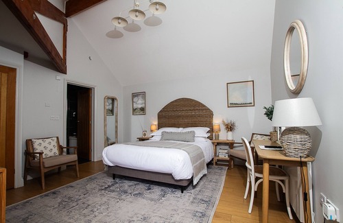 Chedington House | Double Room with Bath